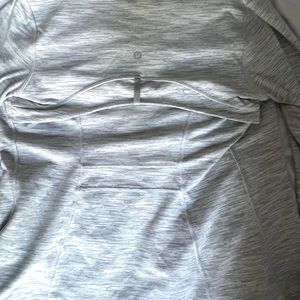 💓 Lululemon BBL jacket, rare pattern. Define jacket. Amazing condition 🩰ballet